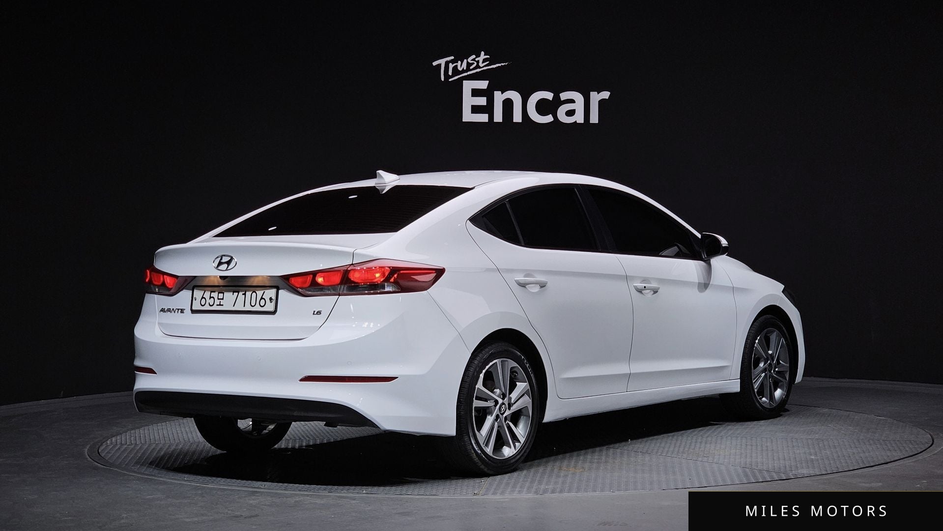 Hyundai AVANTE 2018 — миниатюра 2
