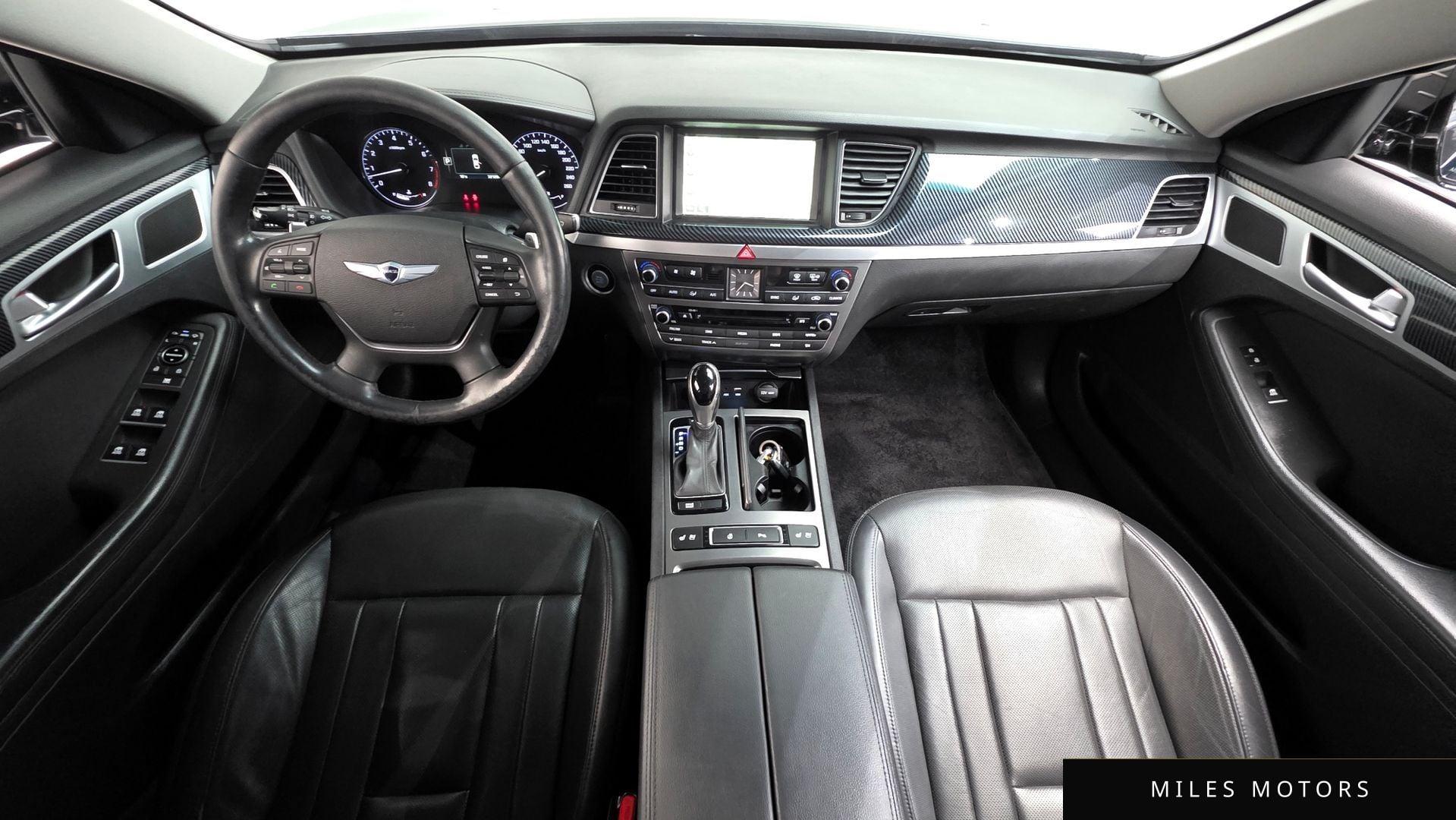 Hyundai Genesis 2014 — миниатюра 7