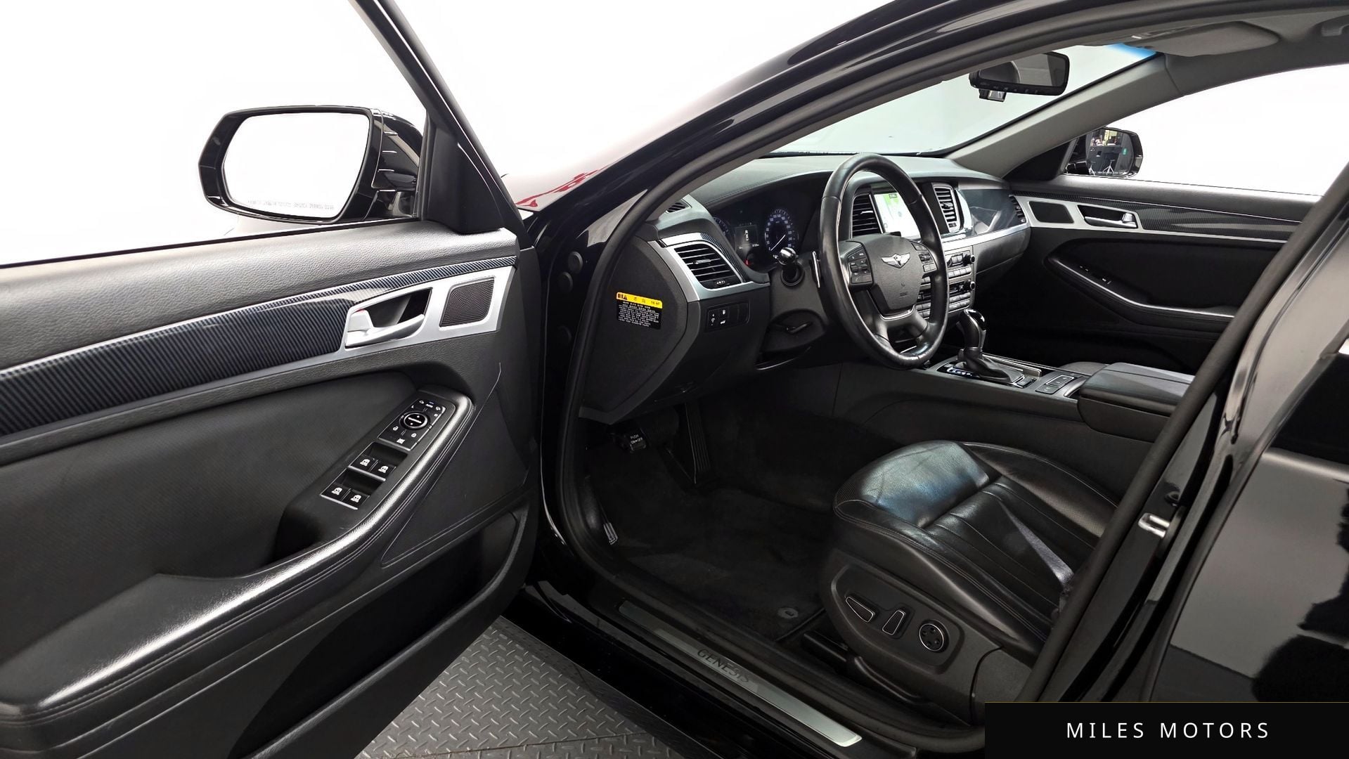 Hyundai Genesis 2014 — миниатюра 10
