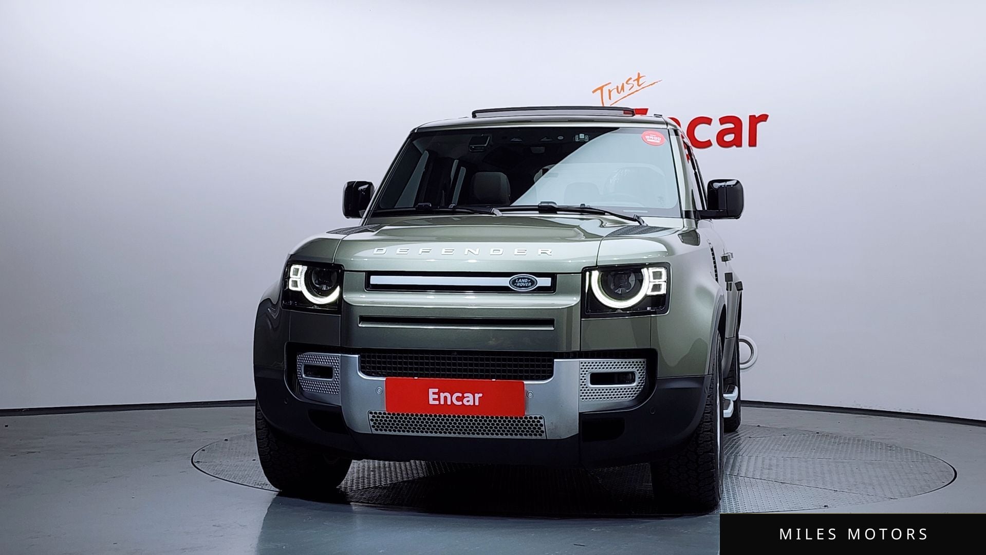 Land Rover Defender 2023 — миниатюра 3