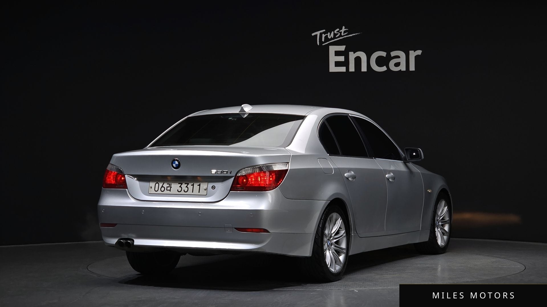 BMW 5 Series (E60) 2006 — миниатюра 2