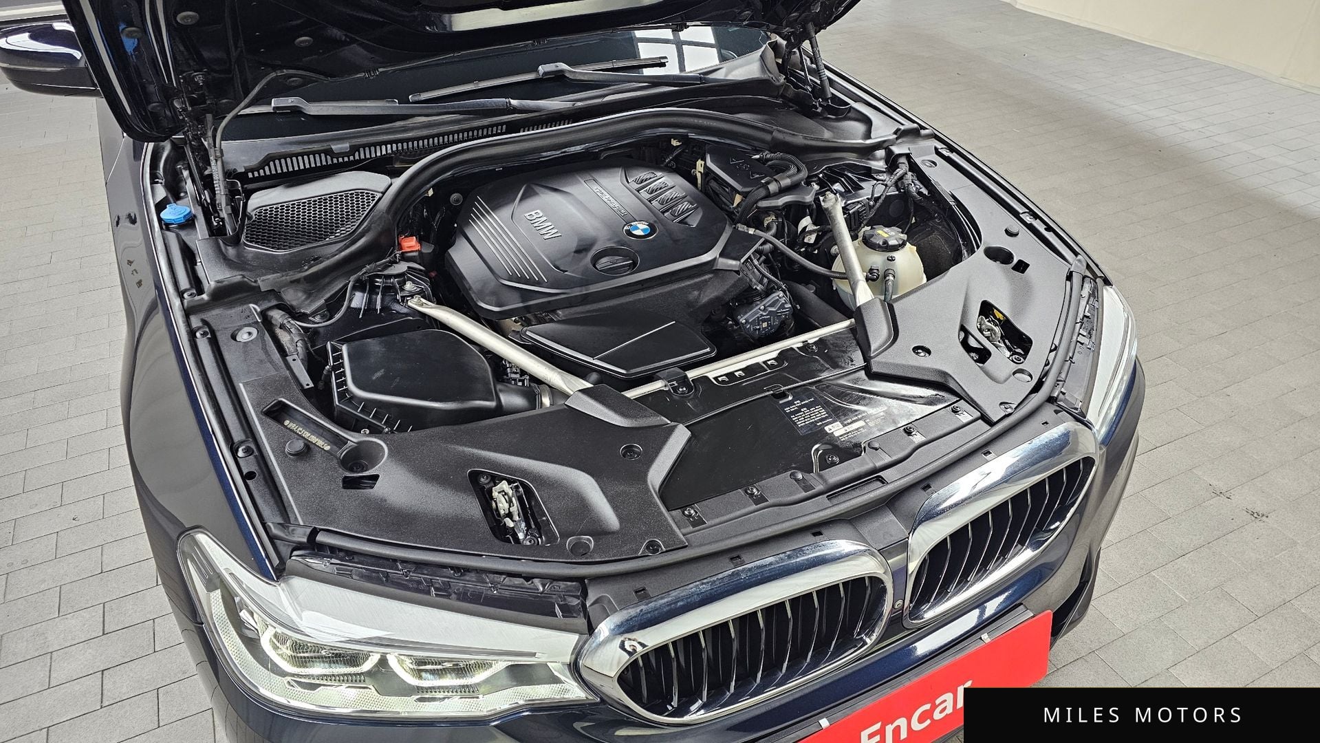 BMW 5 Series (G30) 2018 — миниатюра 6