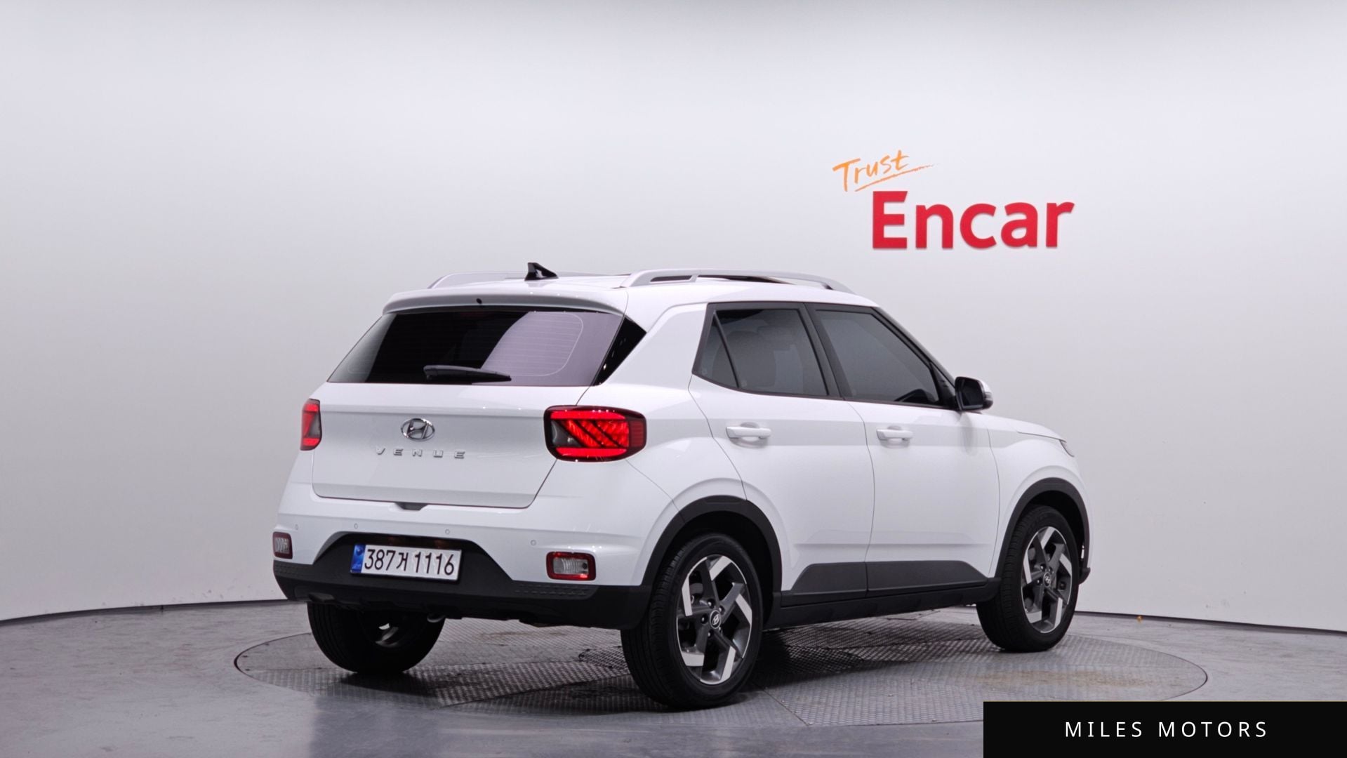 Hyundai Venue 2023 — миниатюра 2