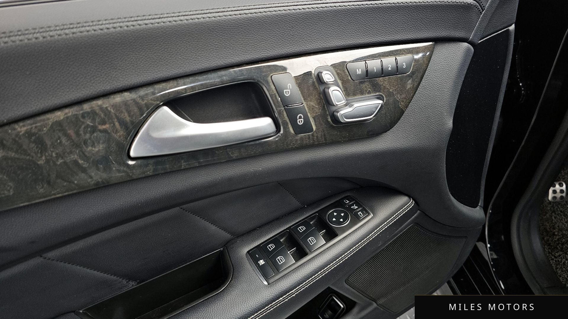 Mercedes-Benz CLS-Class W218 2016 — миниатюра 19