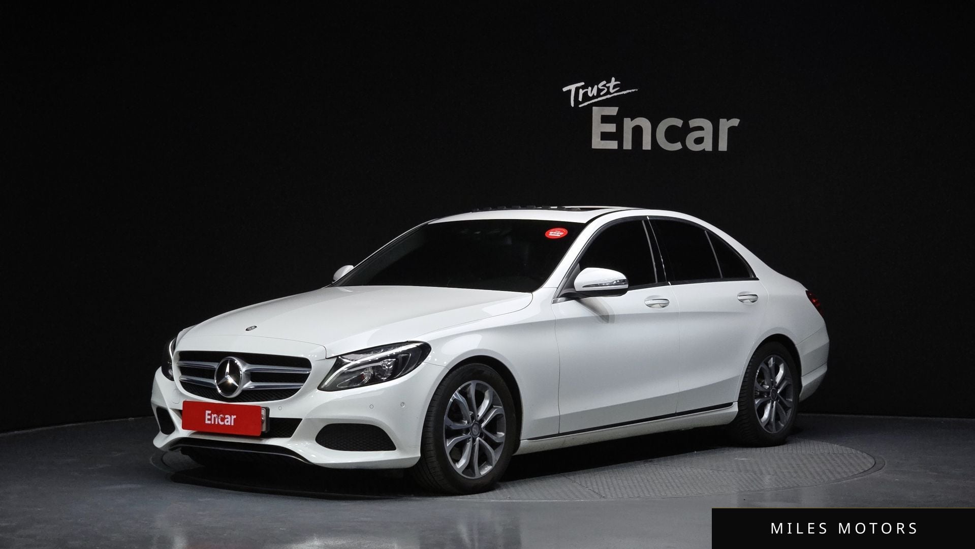 Mercedes-Benz C-Class W205 2017 — фото 1 из 12