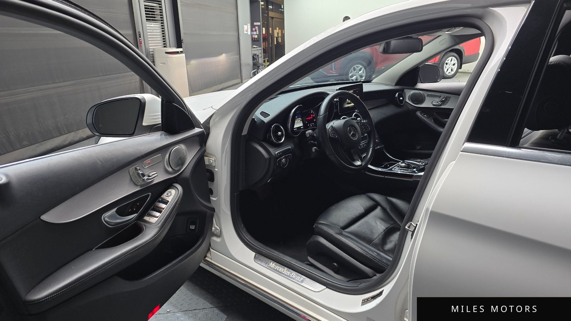 Mercedes-Benz C-Class W205 2017 — миниатюра 10
