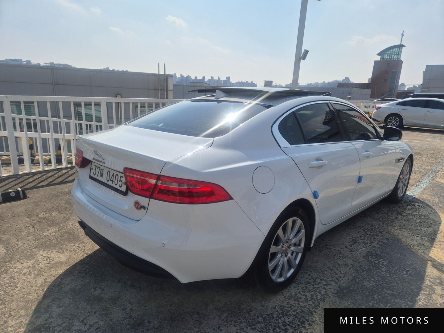 Jaguar XE 2016 — миниатюра 5