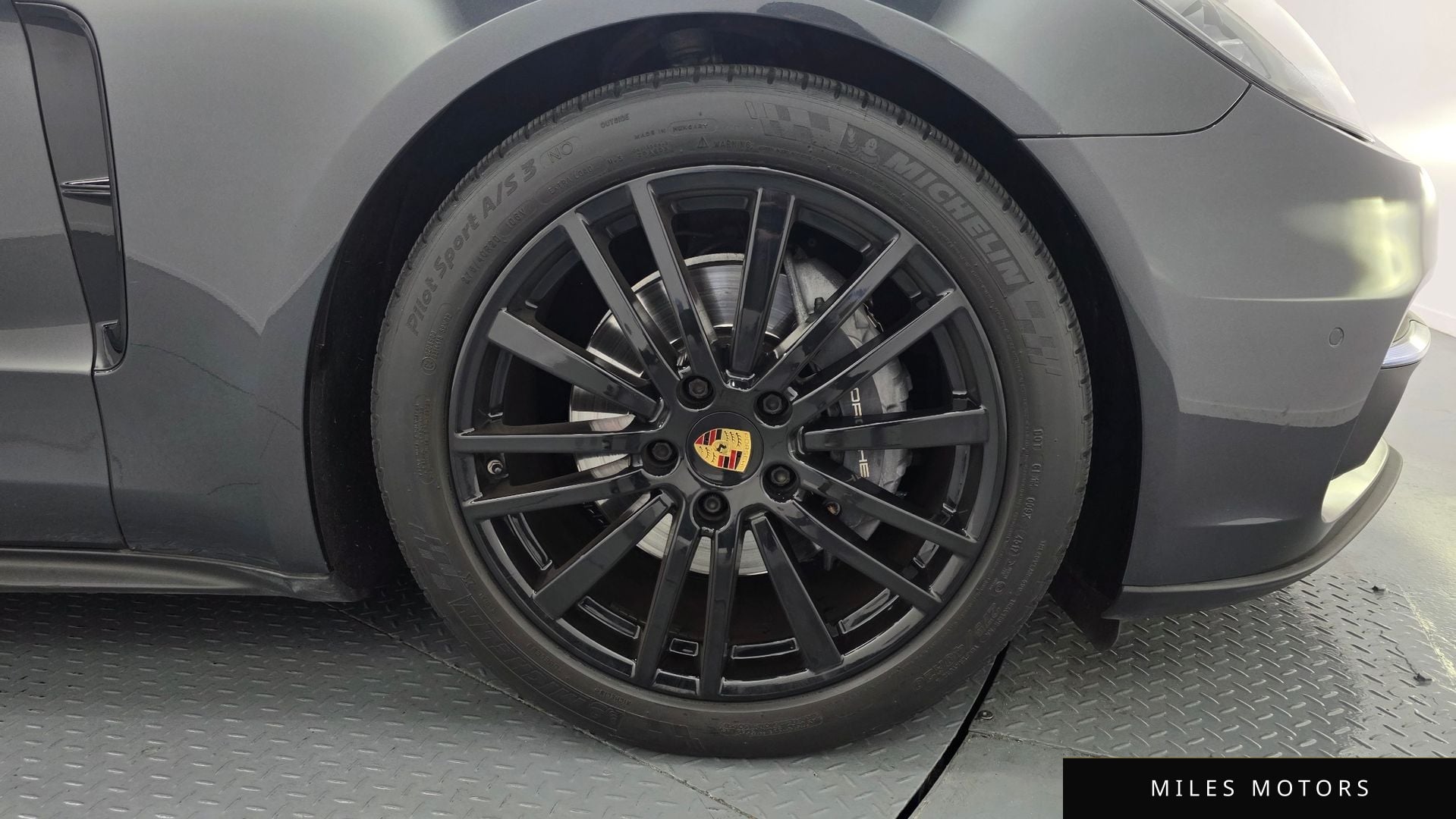 Porsche Panamera 2018 — миниатюра 5