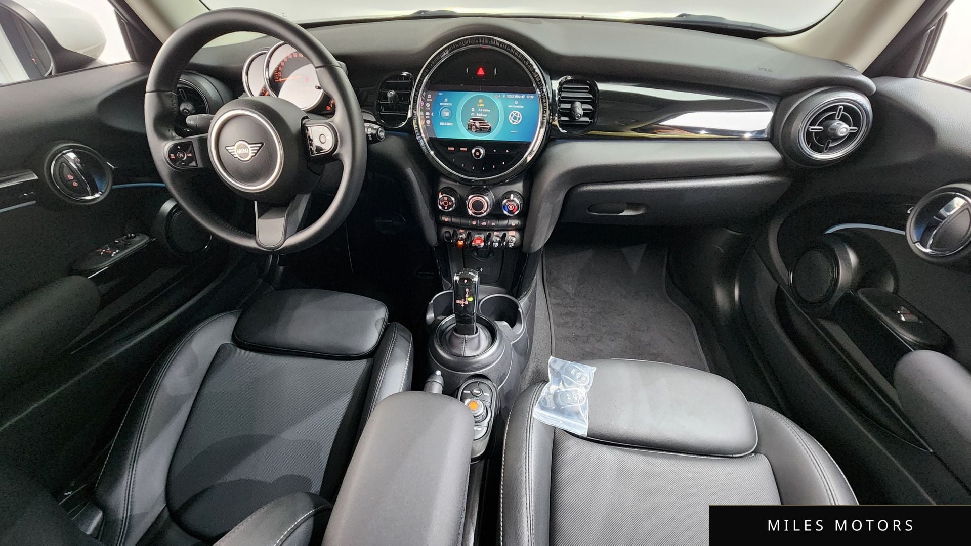 MINI Cooper 2022 — миниатюра 7