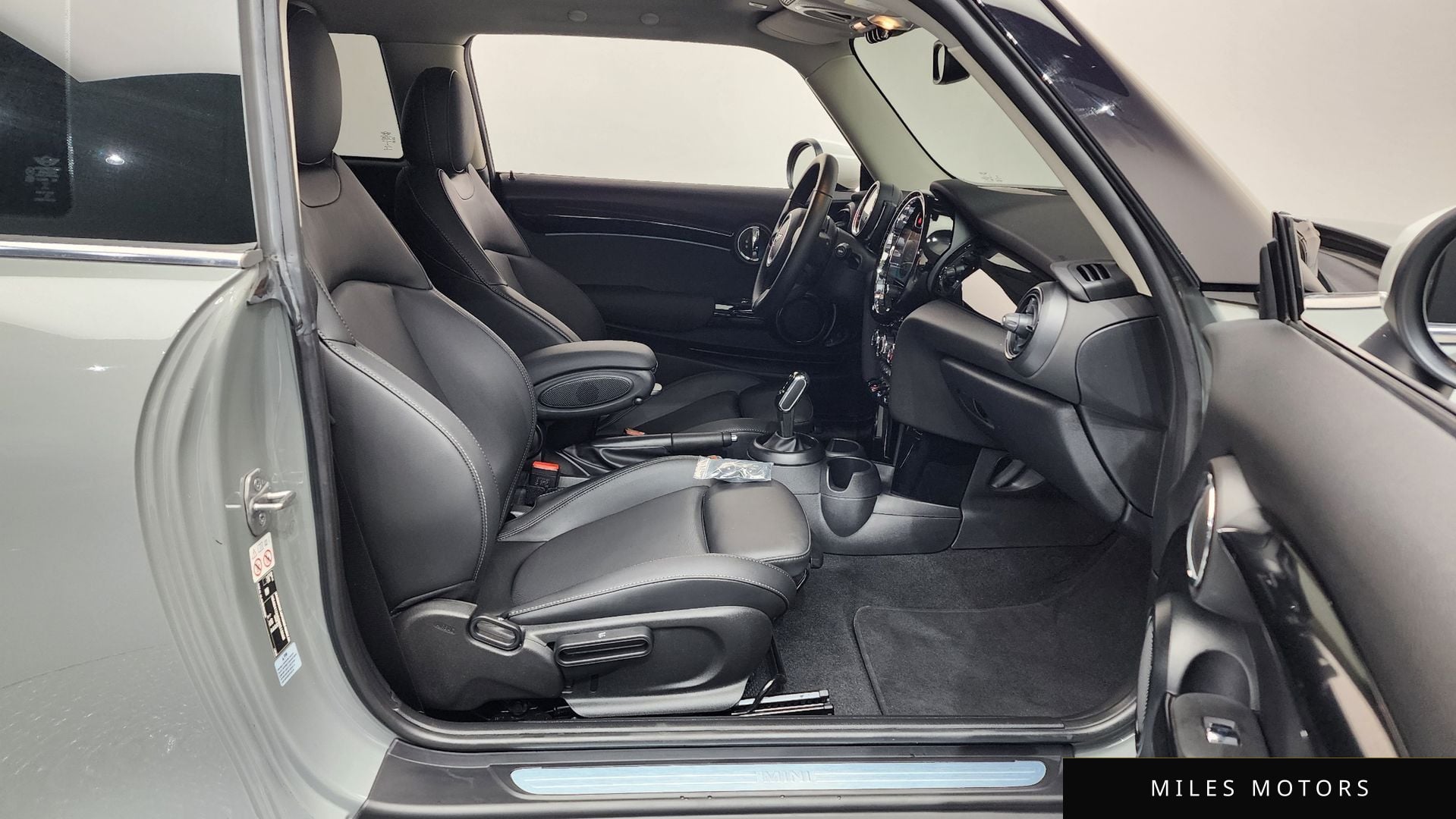 MINI Cooper 2022 — миниатюра 11