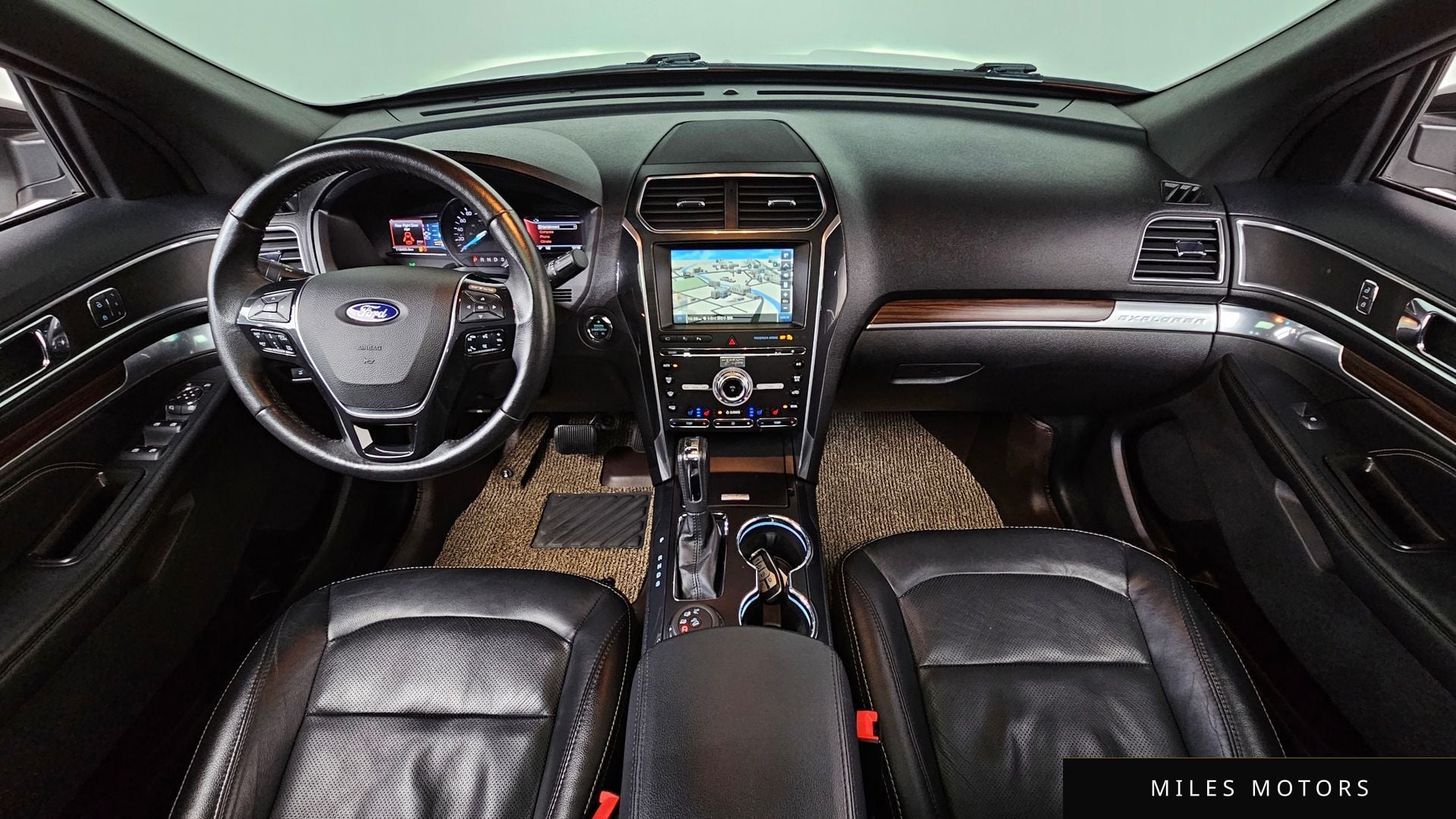 Ford Explorer 2016 — миниатюра 7