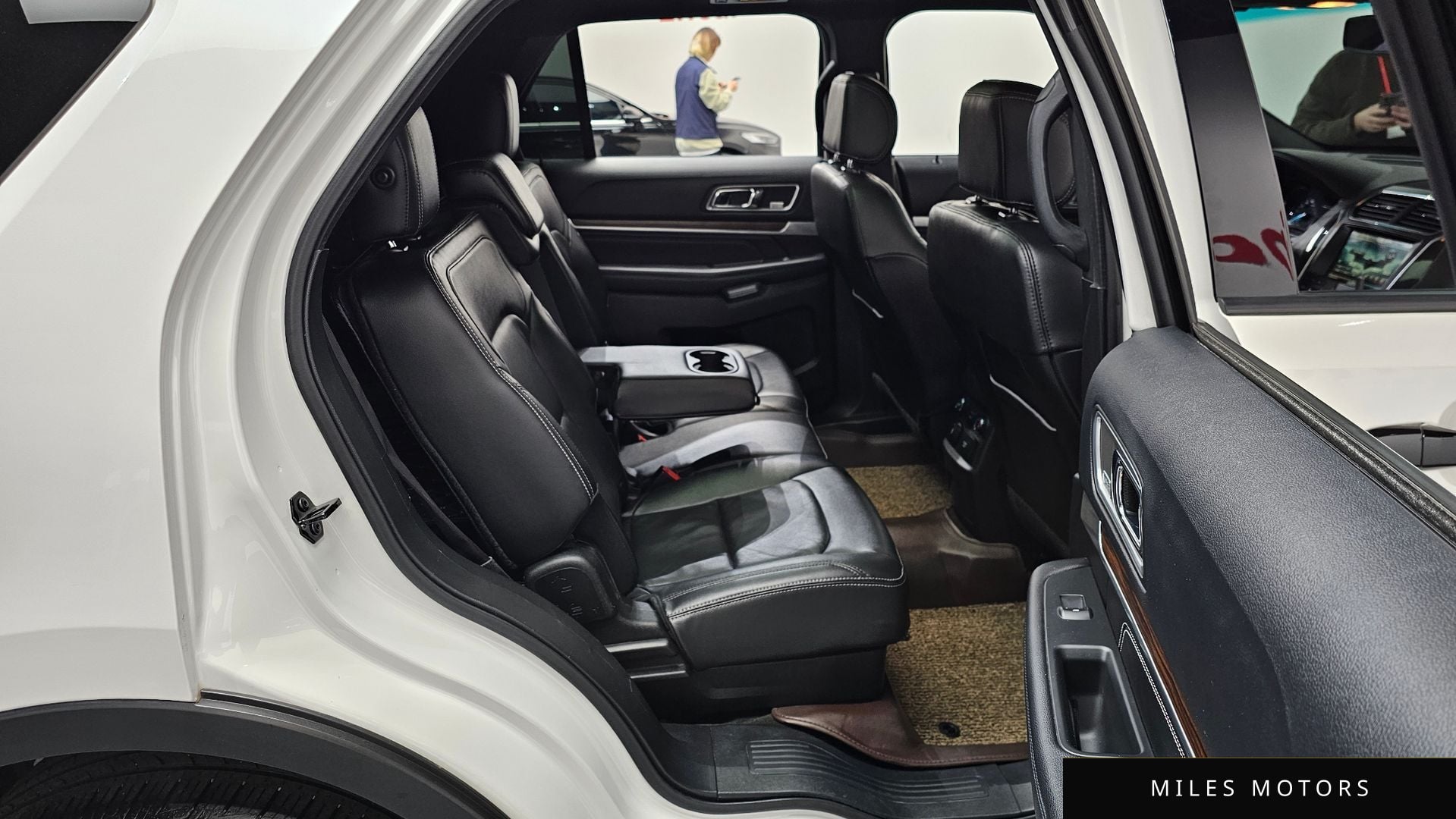 Ford Explorer 2016 — миниатюра 12