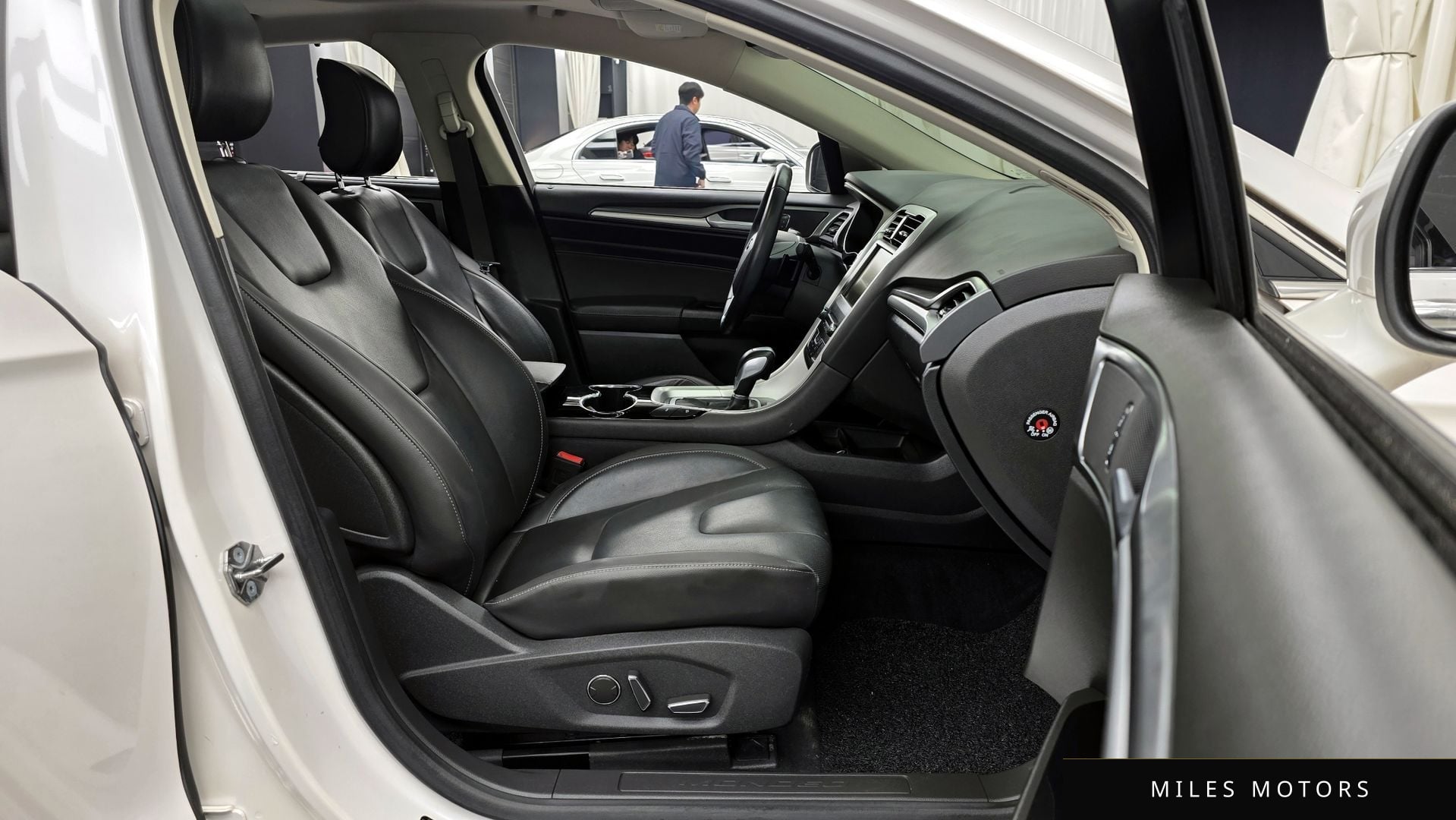 Ford Mondeo 2015 — миниатюра 11
