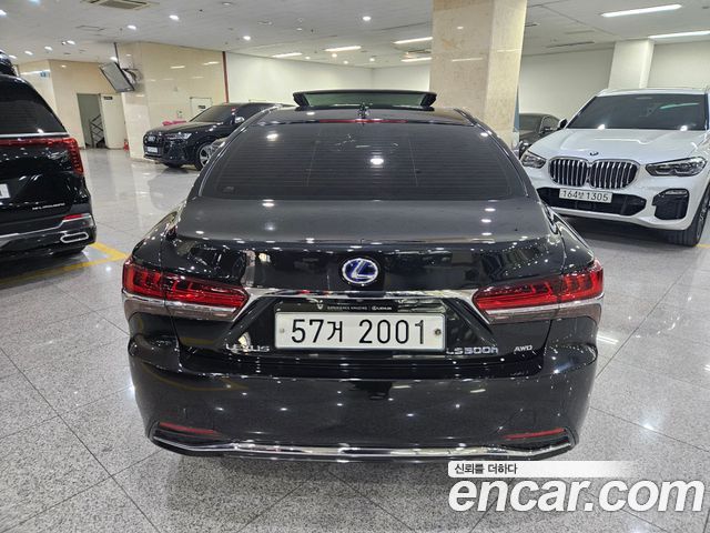 Лексус LS500h 2018 — миниатюра 4