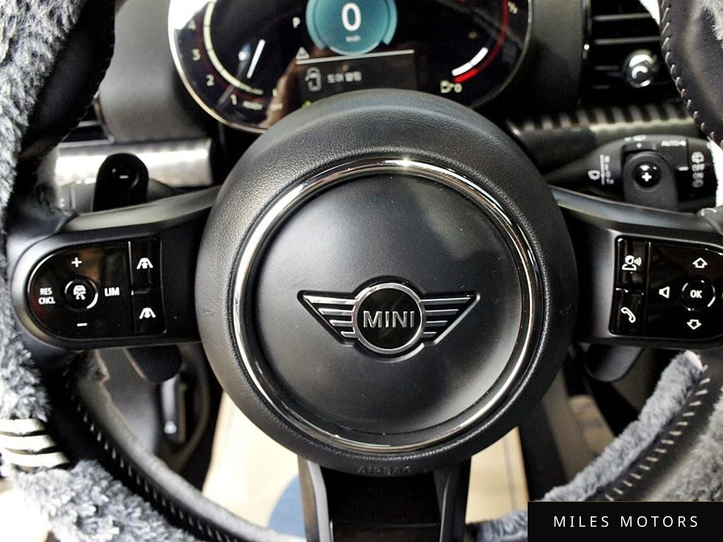 MINI Clubman 2023 — миниатюра 8