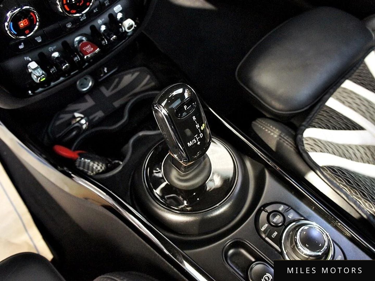 MINI Clubman 2023 — миниатюра 11