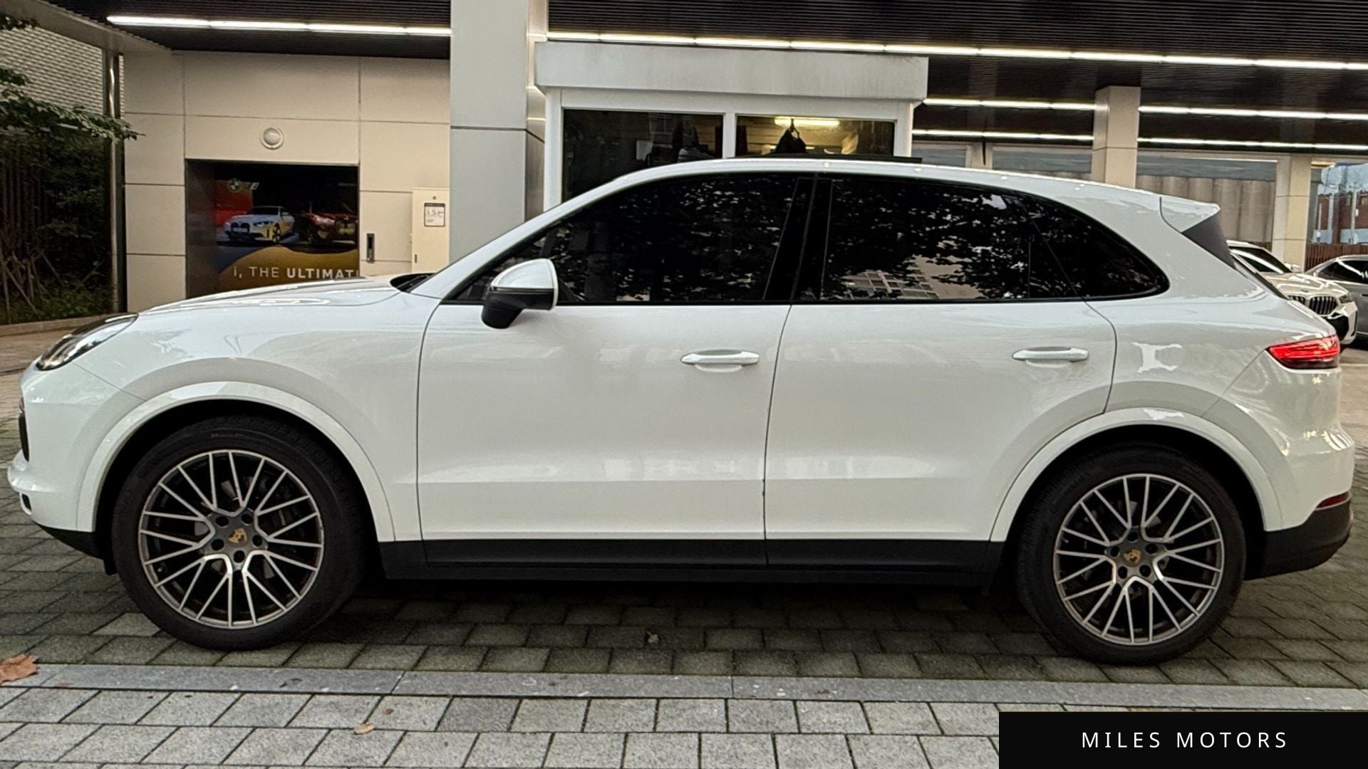 Porsche Cayenne 2023 — миниатюра 2