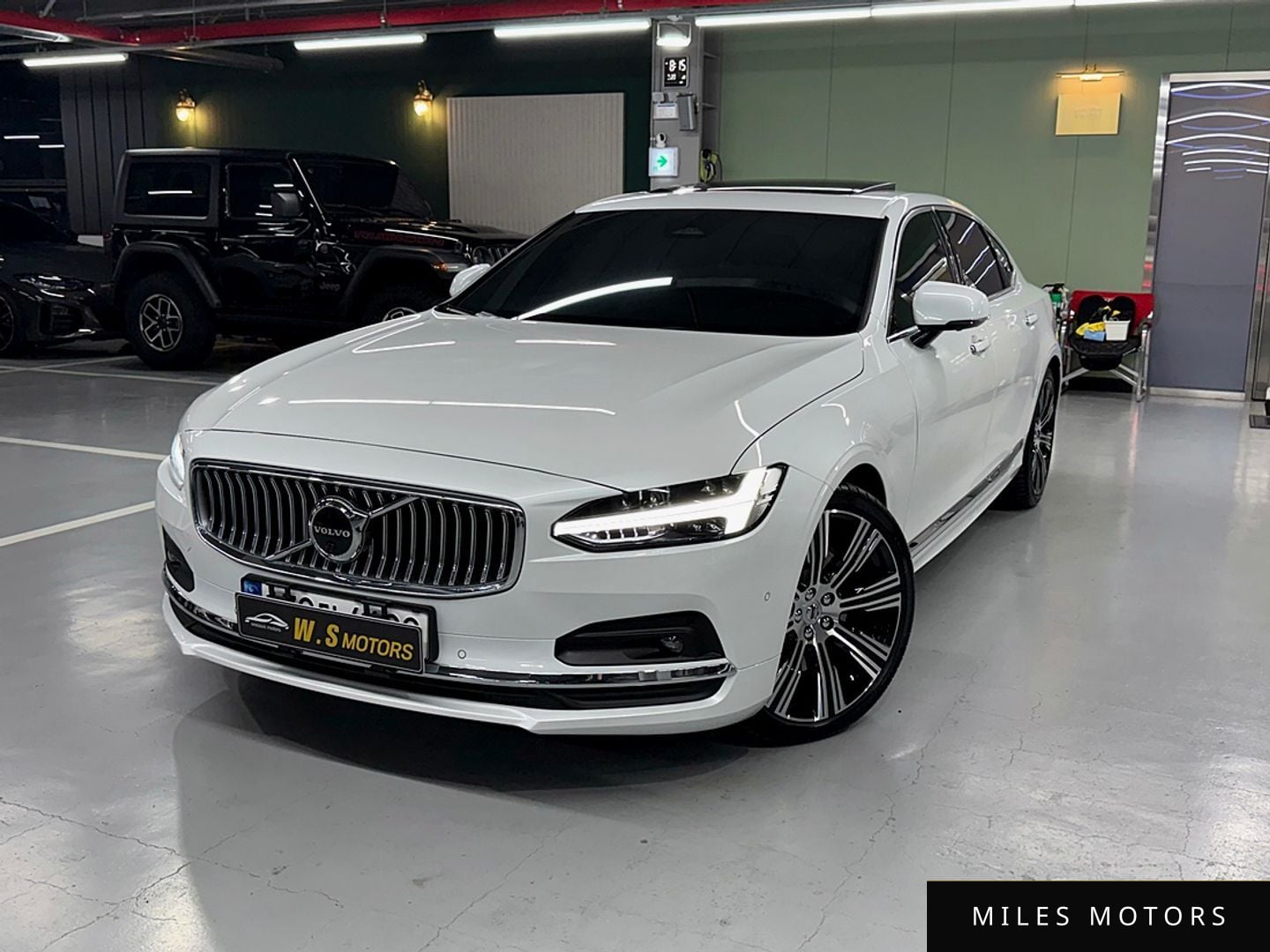 Volvo S90 2023 — фото 1 из 12