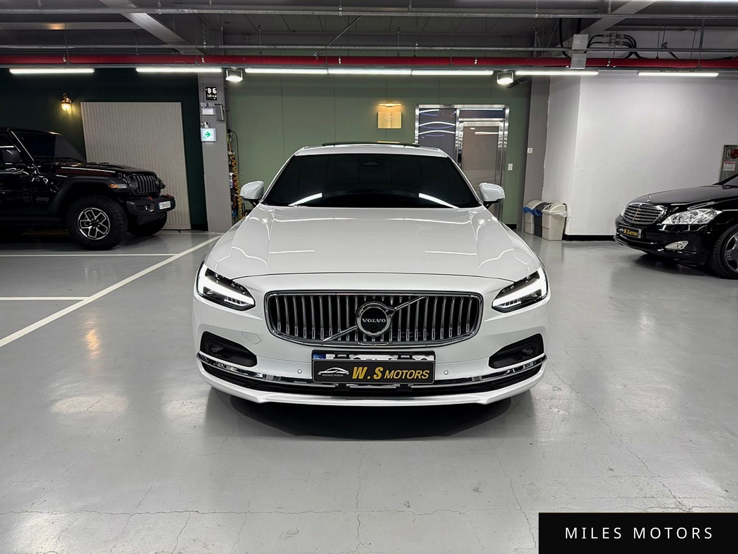 Volvo S90 2023 — миниатюра 2