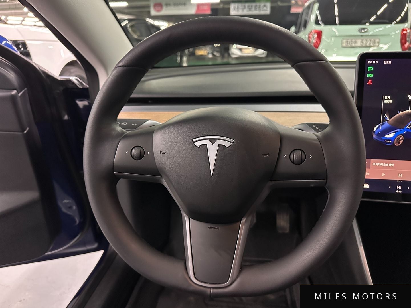Tesla 모델 3 2020 — миниатюра 8