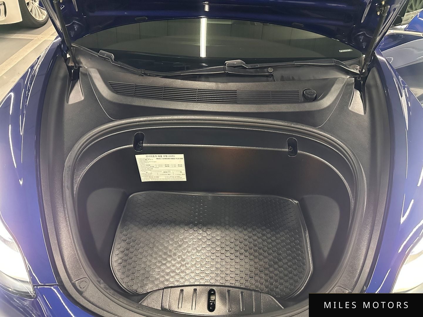 Tesla 모델 3 2020 — миниатюра 20