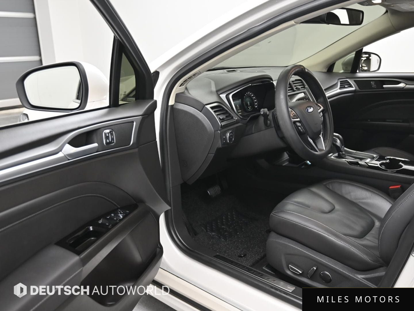 Ford Mondeo 2017 — миниатюра 11