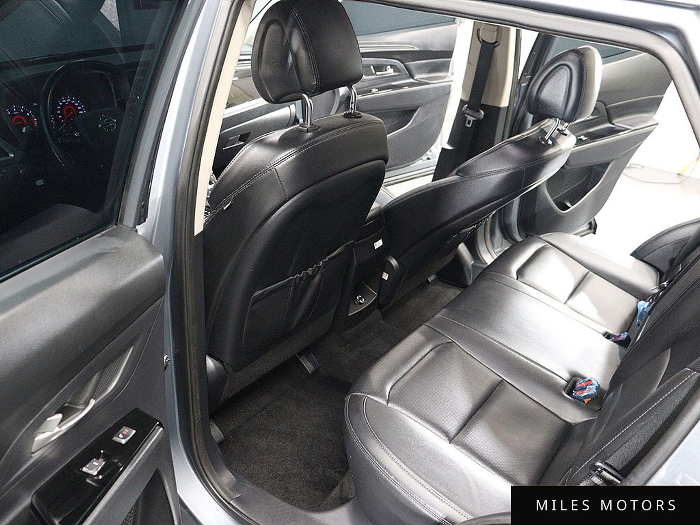 KG Mobility Beautiful Korando 2022 — миниатюра 11