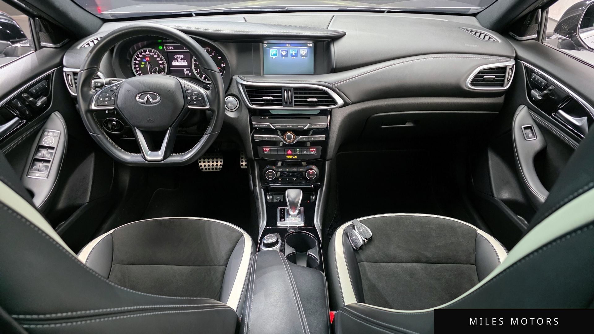 Infiniti Q30 2017 — миниатюра 7