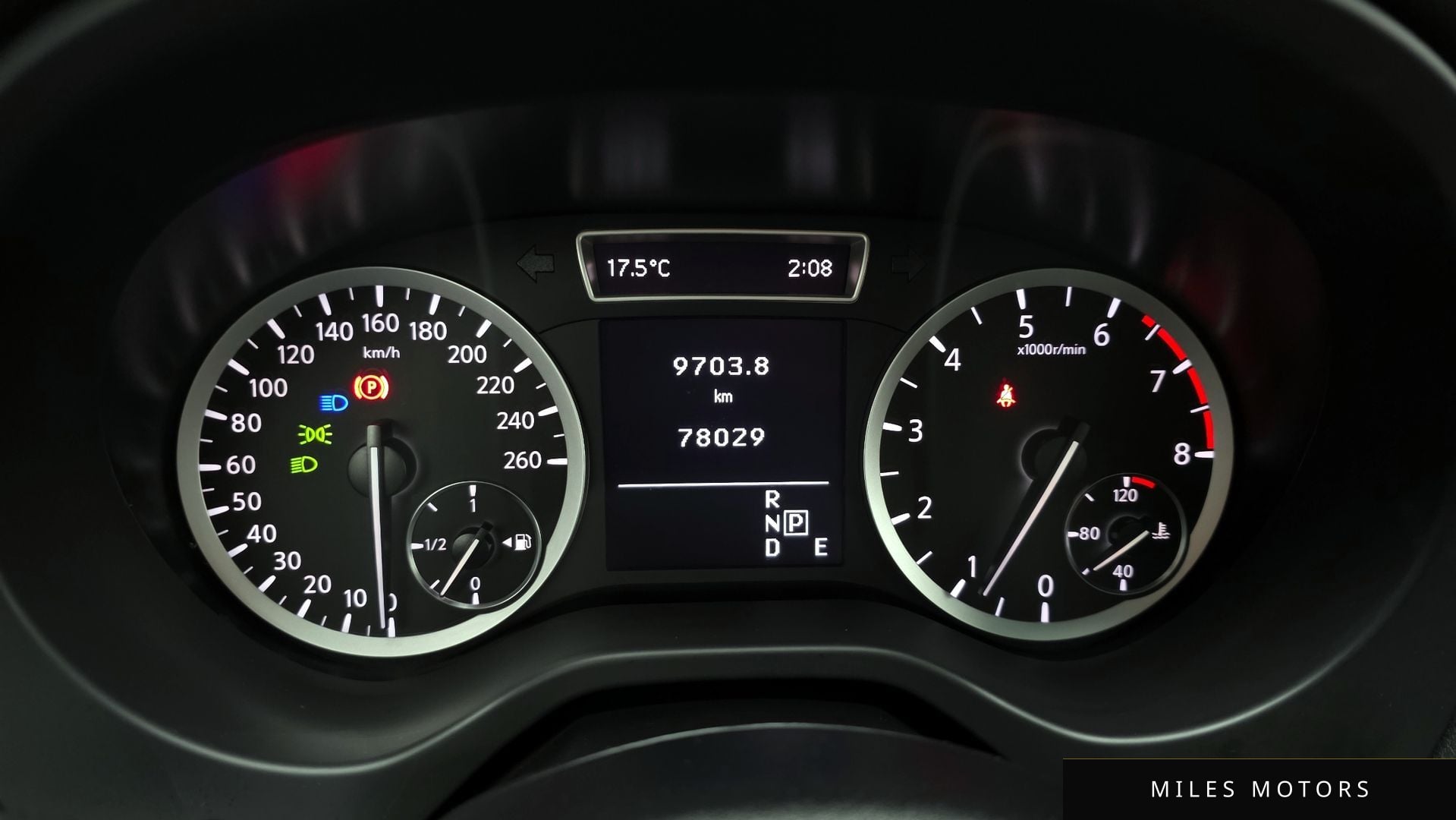 Infiniti Q30 2017 — миниатюра 8