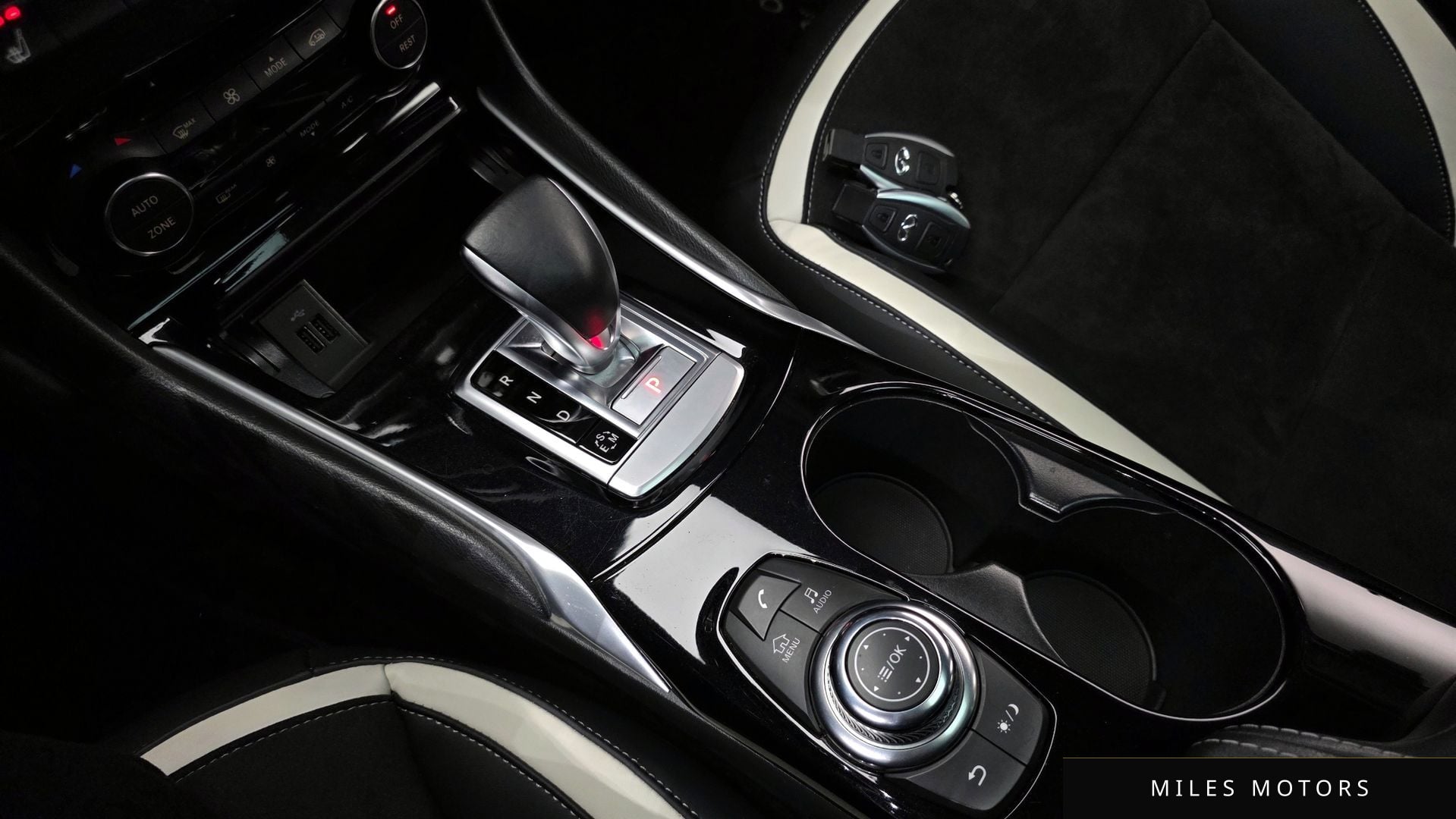 Infiniti Q30 2017 — миниатюра 9