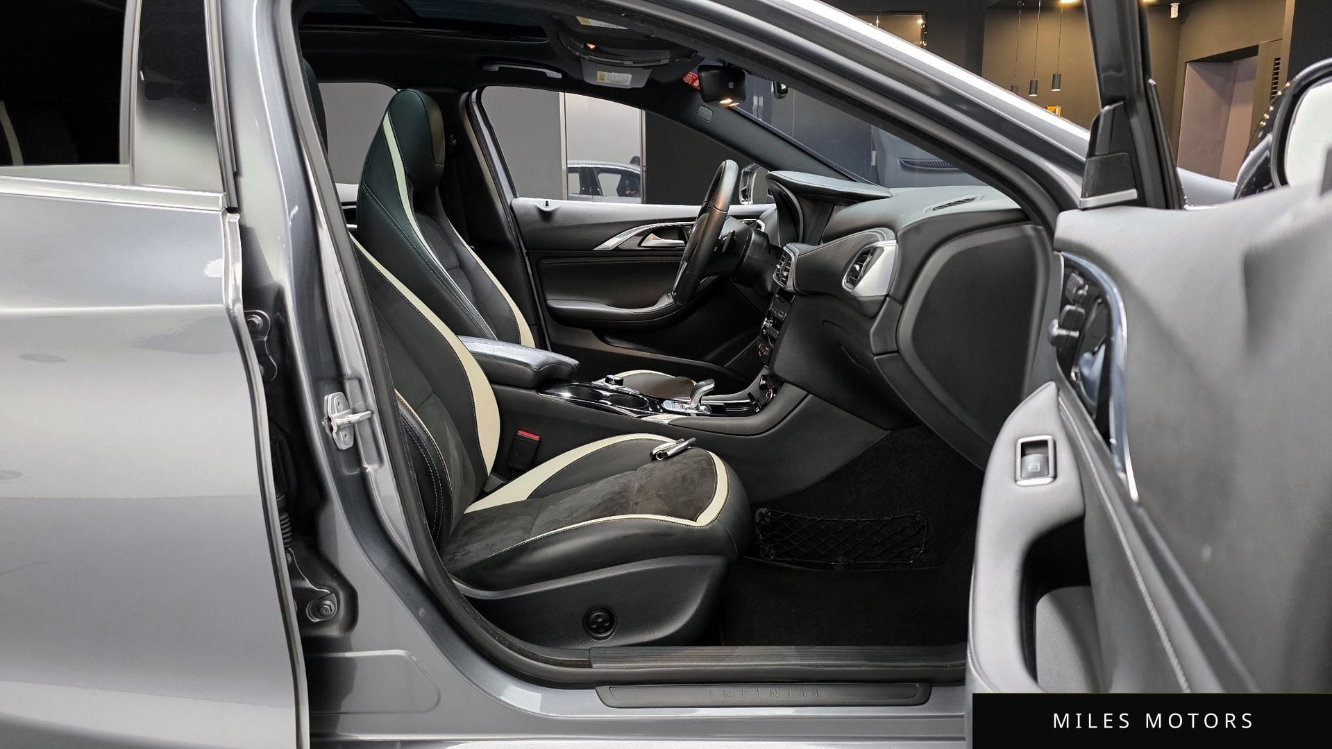 Infiniti Q30 2017 — миниатюра 10