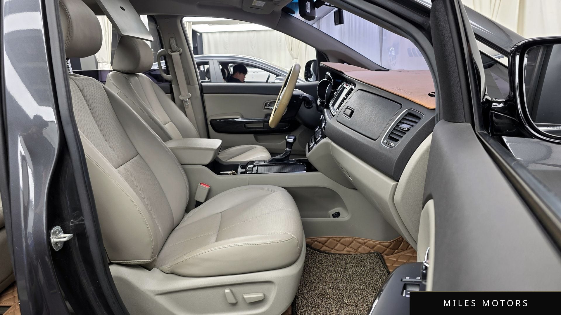 Kia Canival 2018 — миниатюра 11