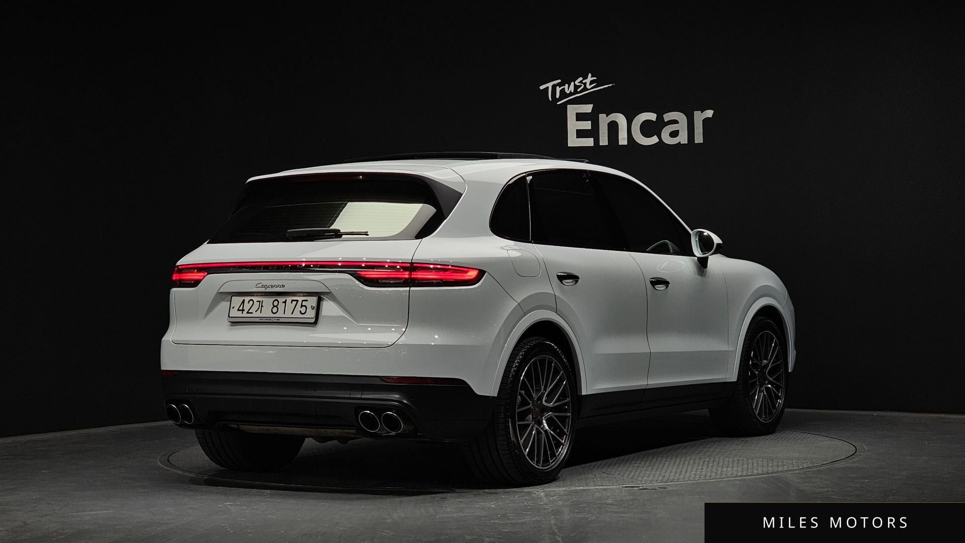 Porsche Cayenne 2019 — миниатюра 2