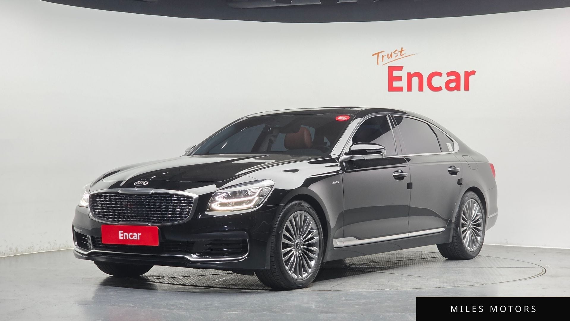Kia K9 2019 — фото 1 из 12