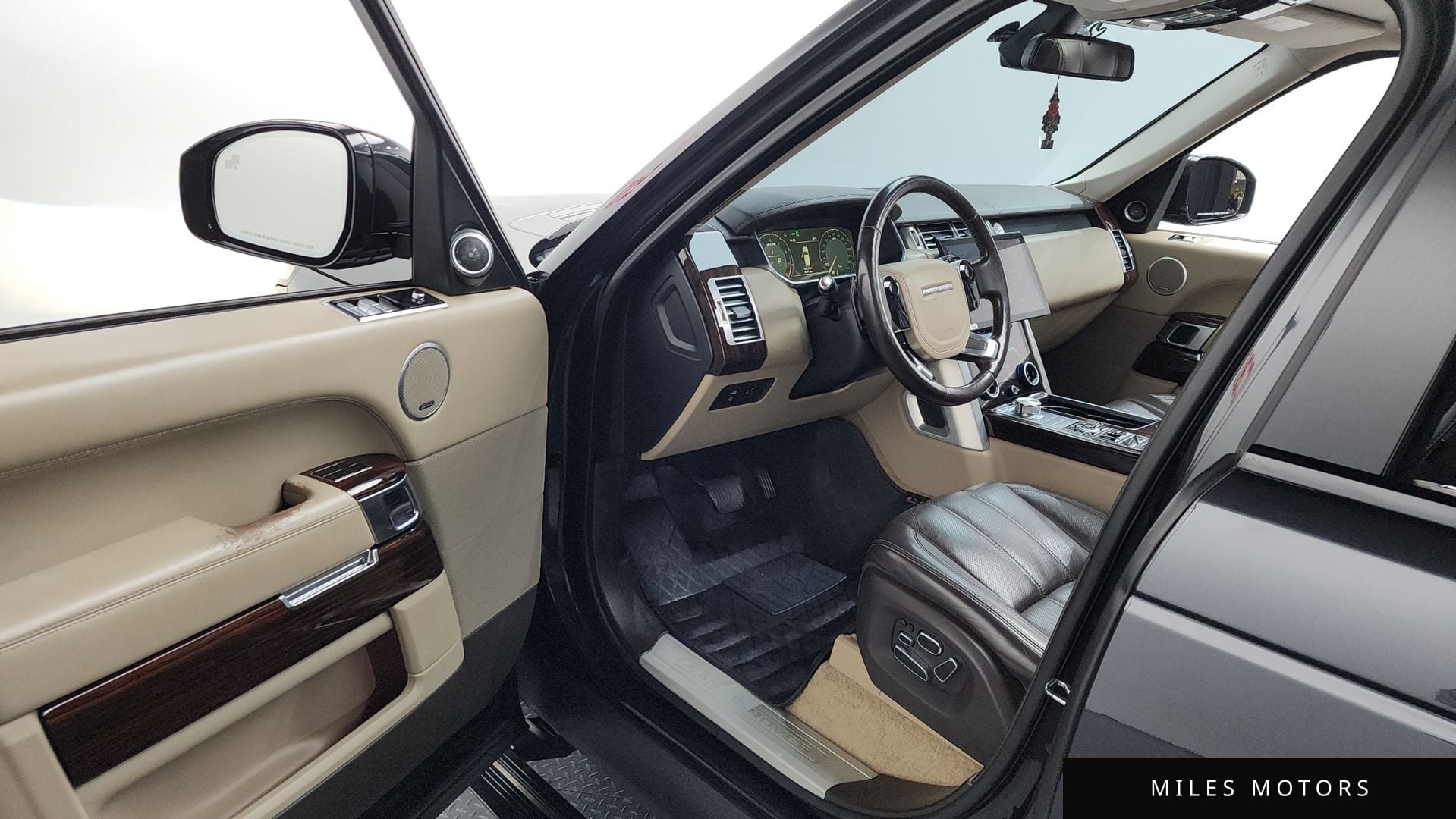 Land Rover Range Rover 2015 — миниатюра 10