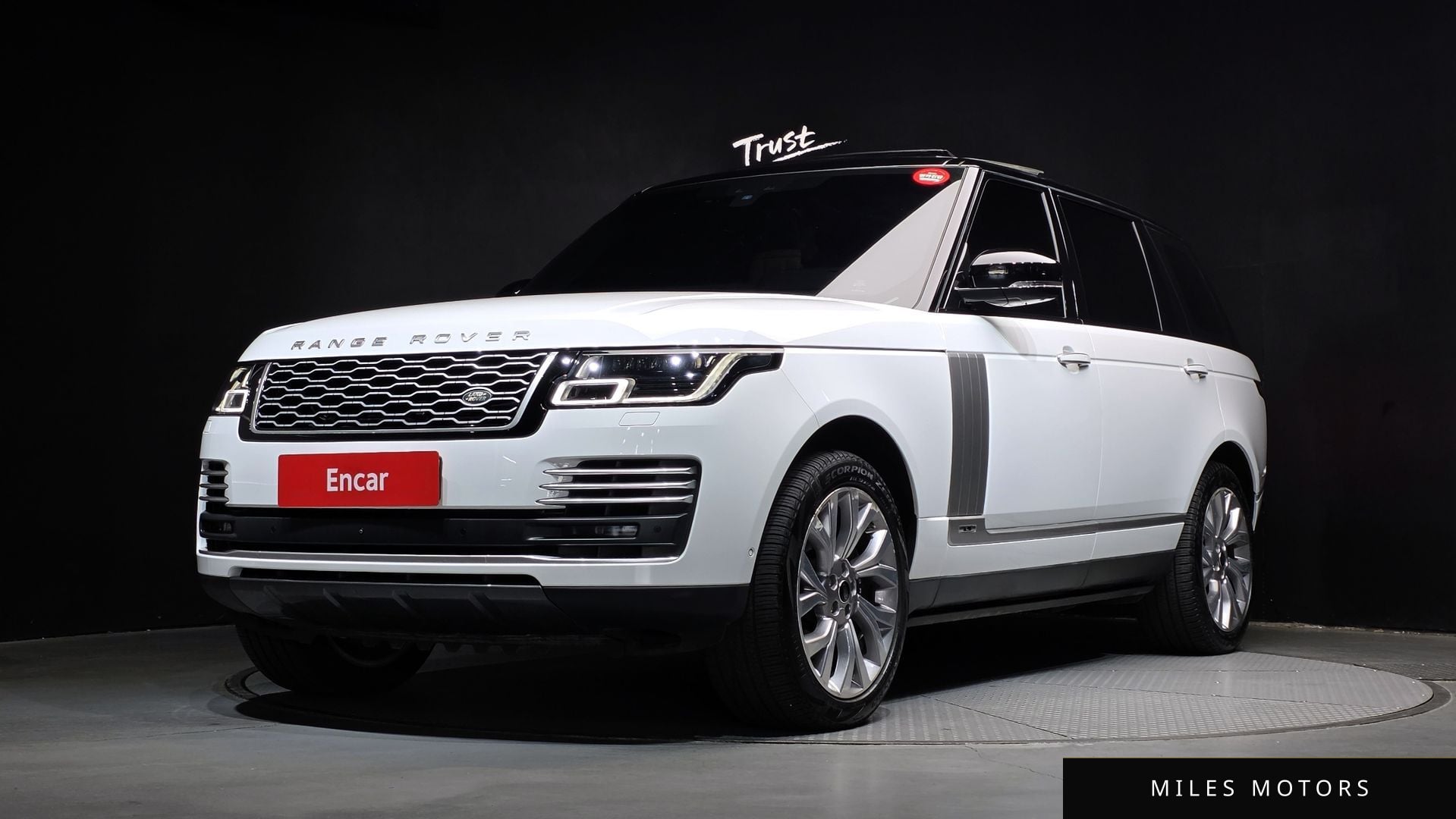 Land Rover Range Rover 2021 — фото 1 из 12