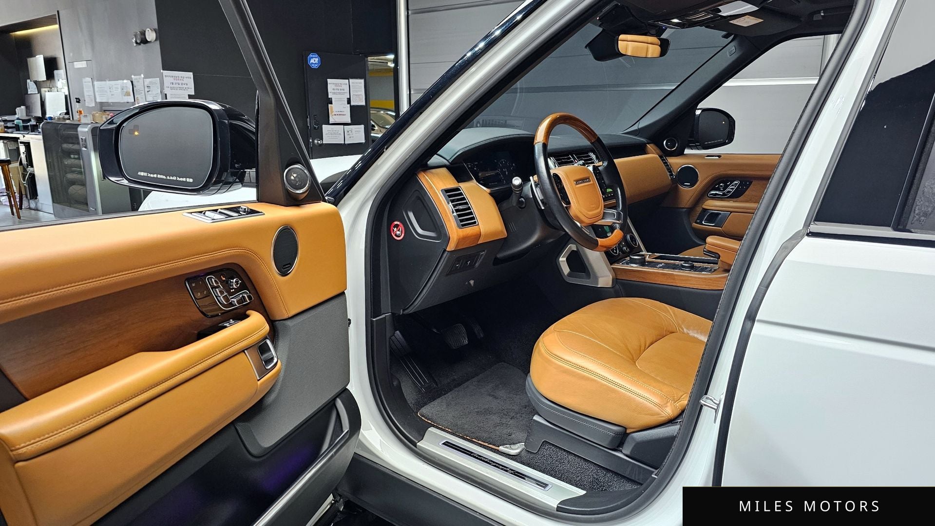 Land Rover Range Rover 2021 — миниатюра 11