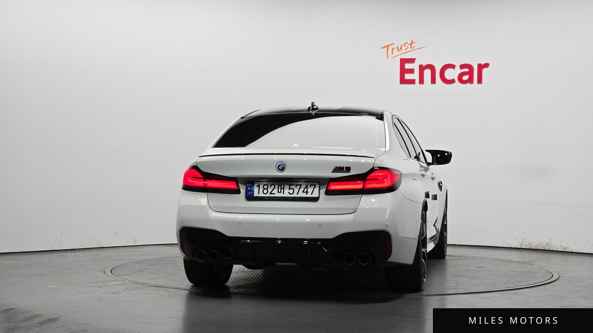 BMW M5 (F90) 2023 — миниатюра 4
