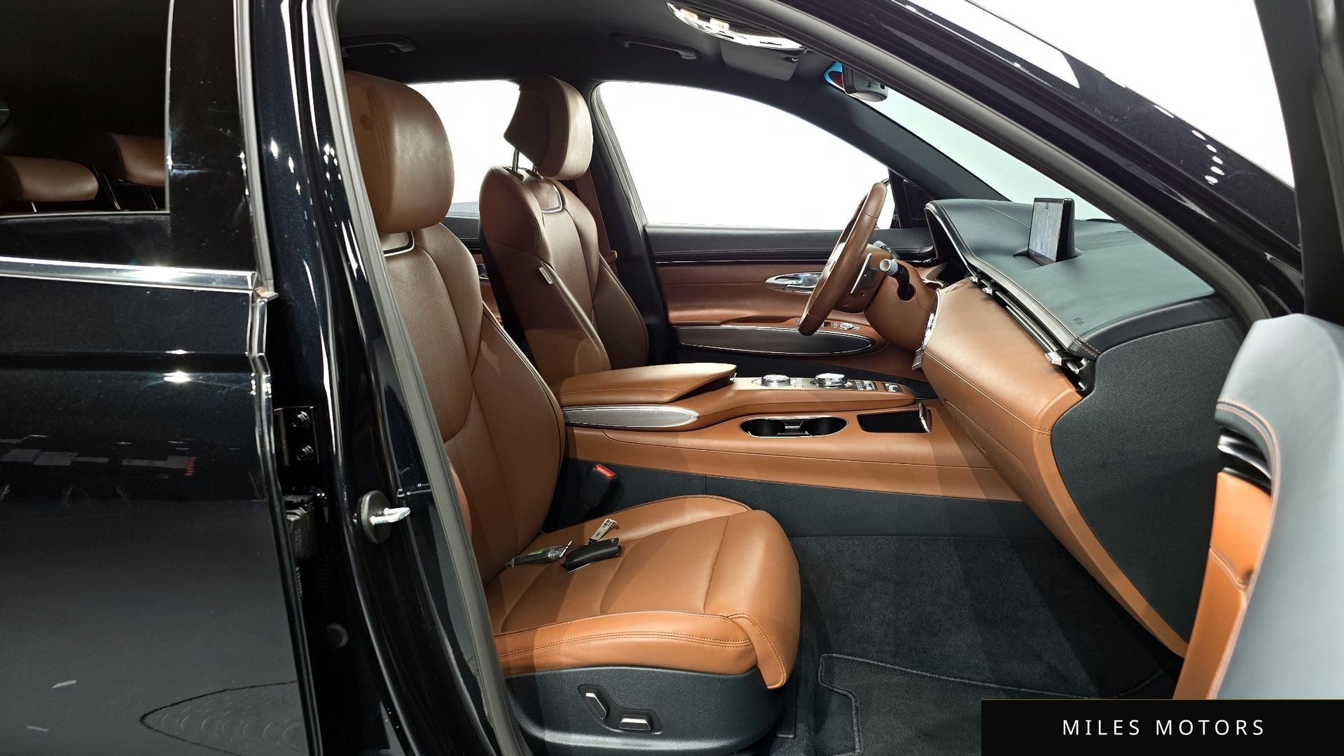 Genesis GV70 2021 — миниатюра 10