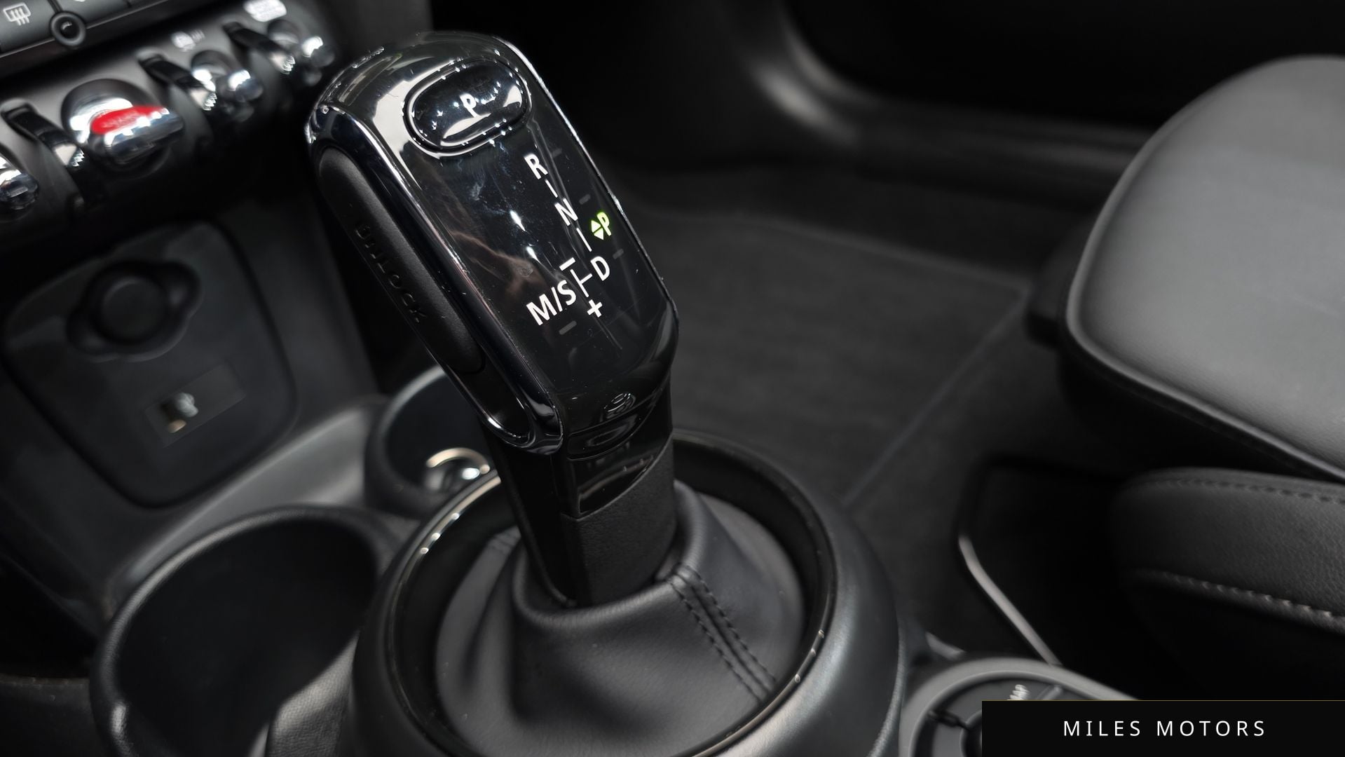 MINI 쿠퍼 컨버터블 2024 — миниатюра 9