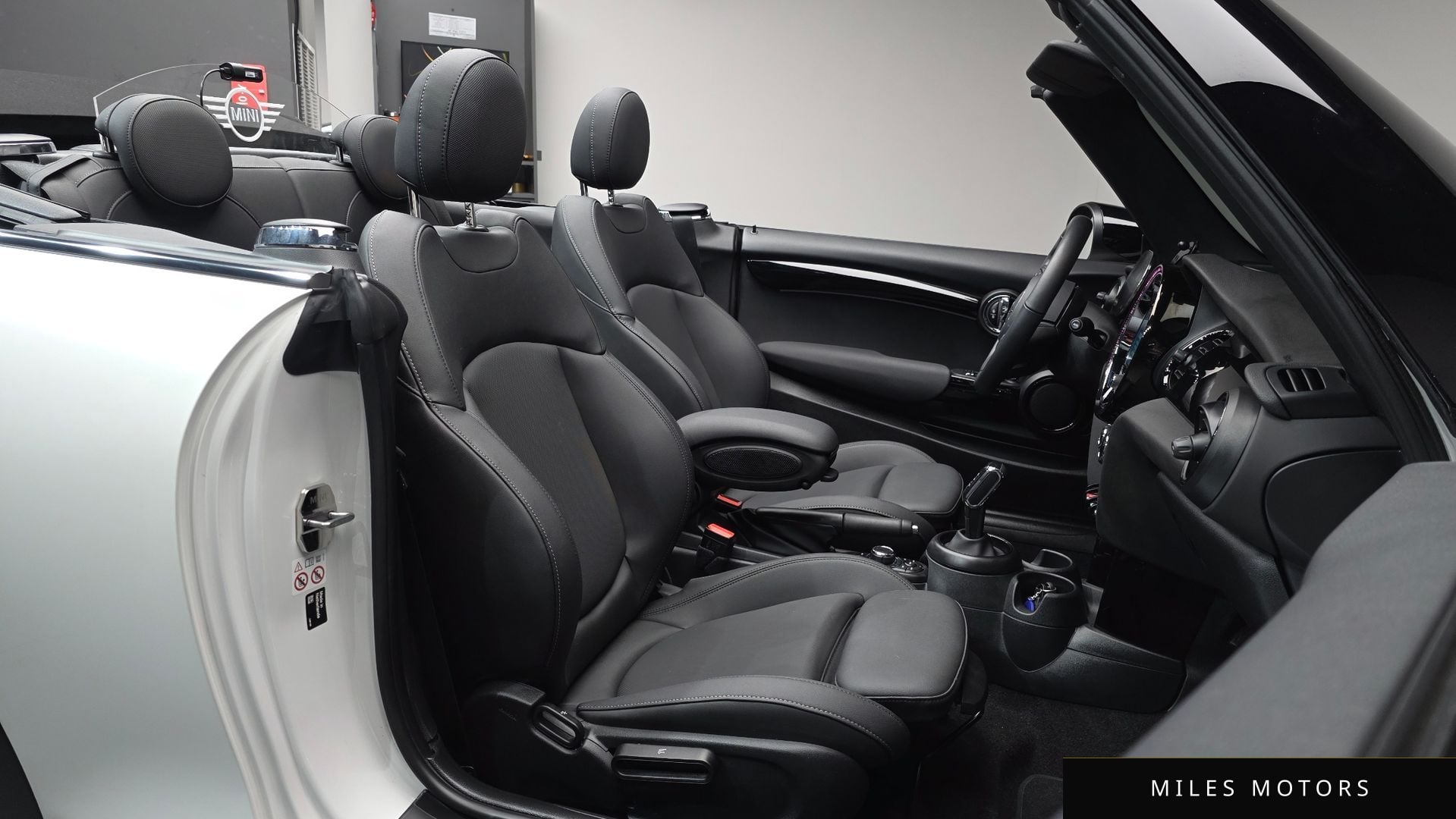 MINI 쿠퍼 컨버터블 2024 — миниатюра 10