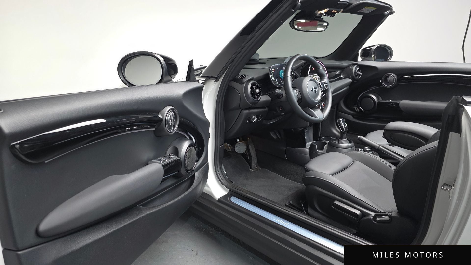 MINI 쿠퍼 컨버터블 2024 — миниатюра 11