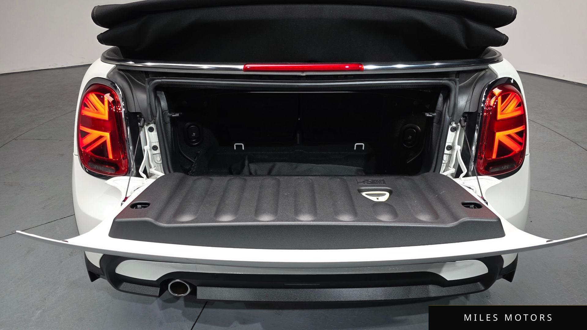 MINI 쿠퍼 컨버터블 2024 — миниатюра 20