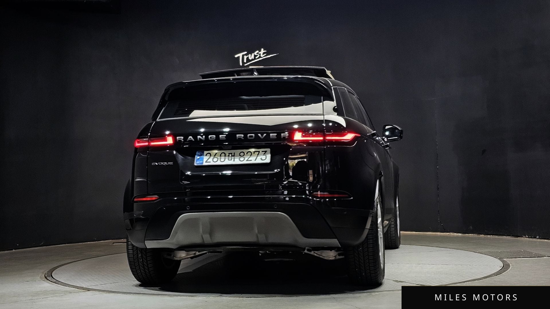Land Rover Range Rover Evoque 2025 — миниатюра 4