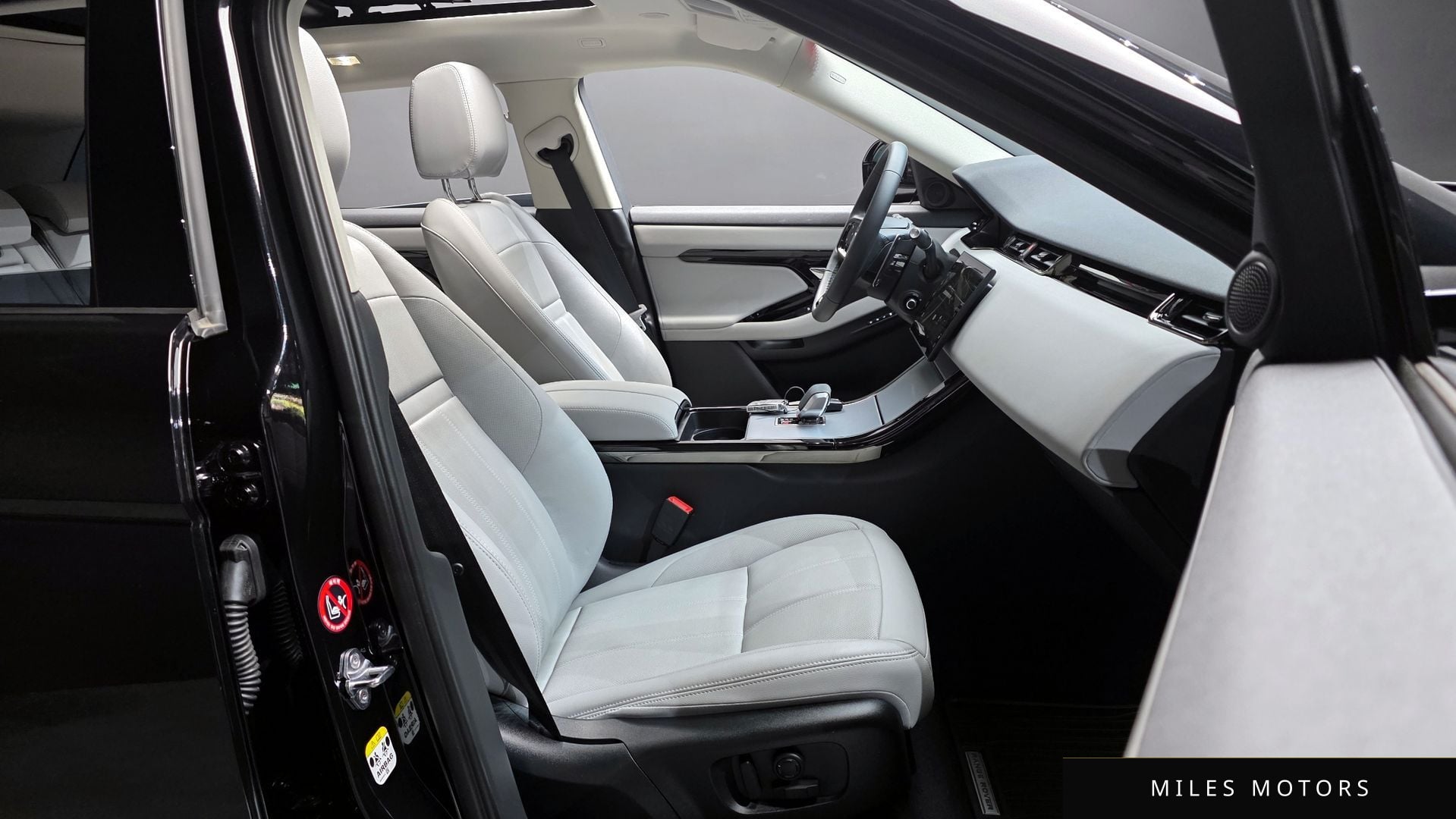 Land Rover Range Rover Evoque 2025 — миниатюра 10