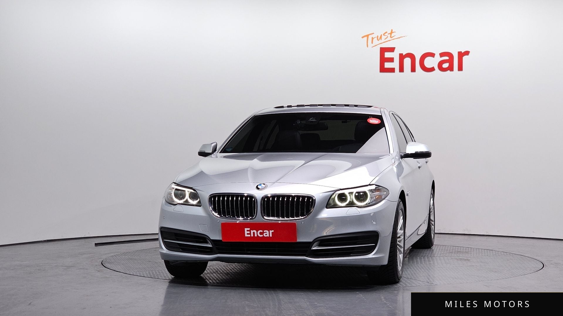 BMW 5 Series (F10) 2014 — миниатюра 3