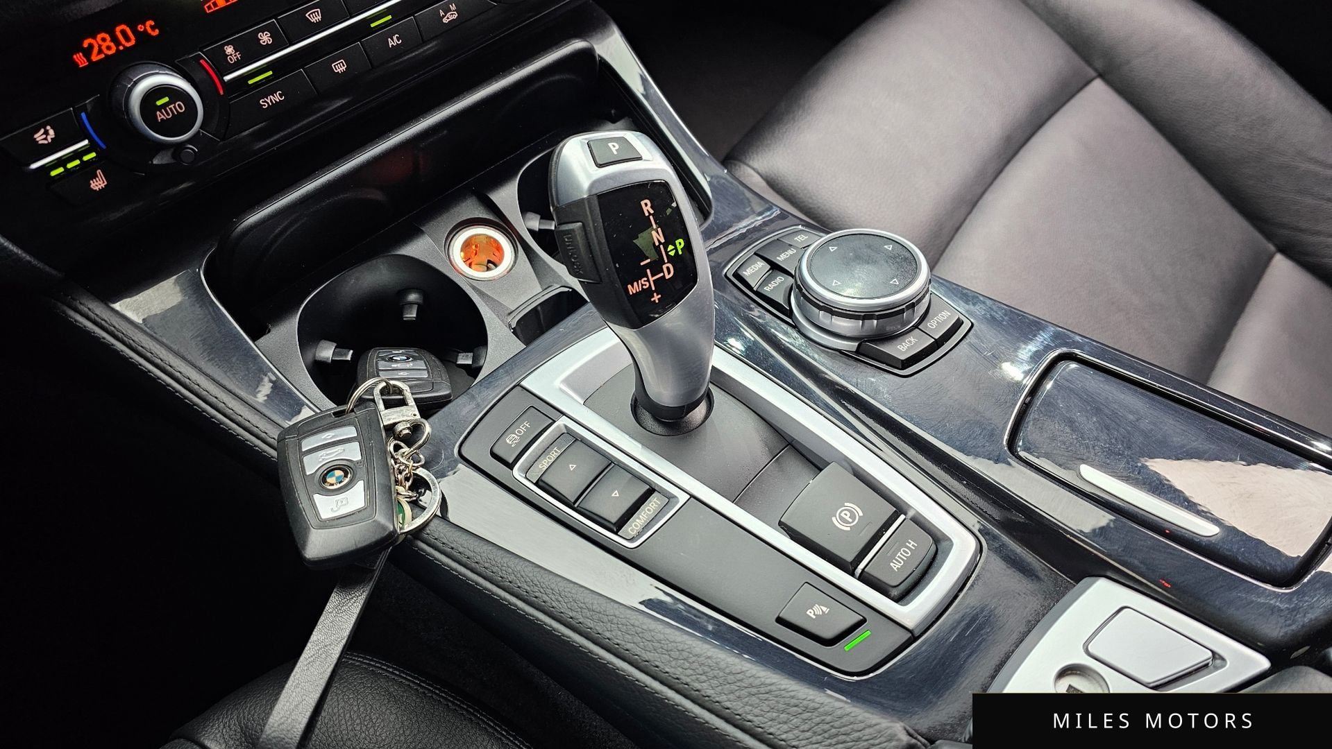 BMW 5 Series (F10) 2014 — миниатюра 9