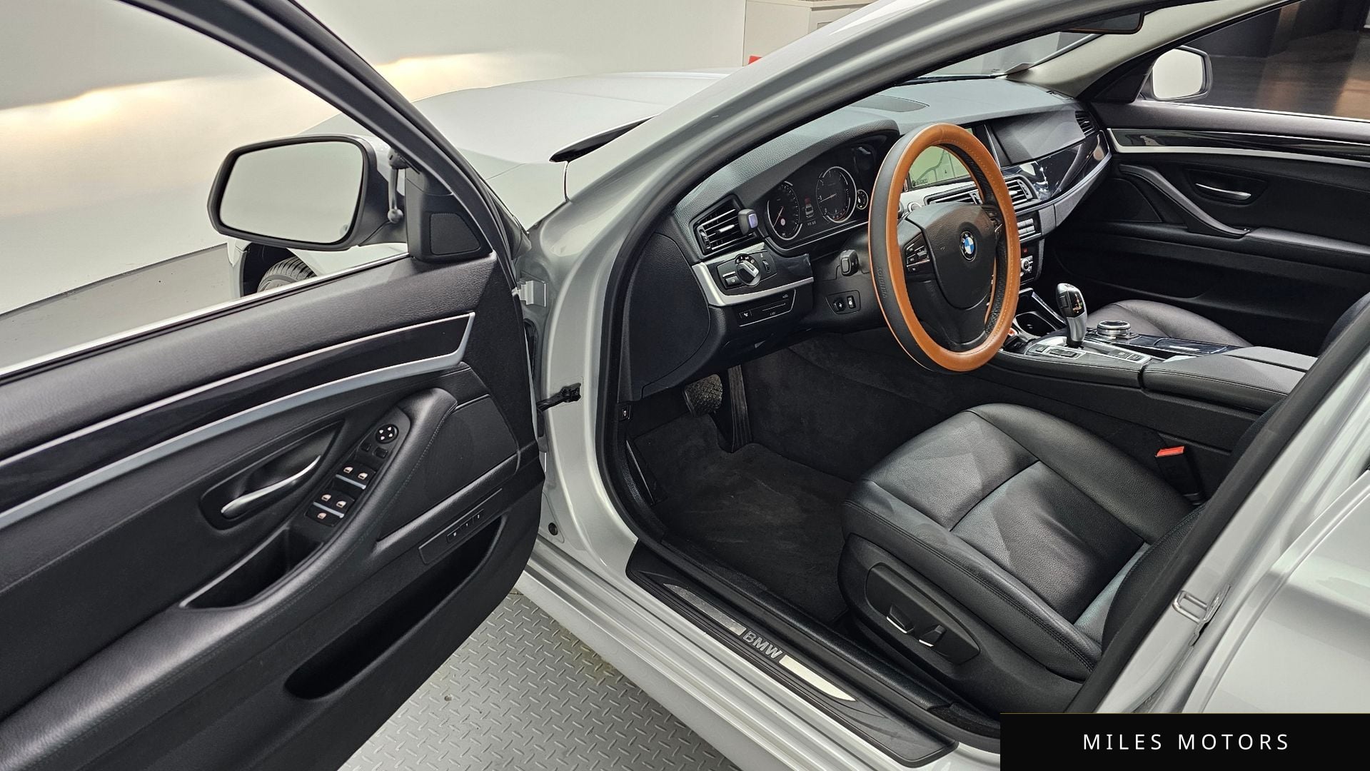BMW 5 Series (F10) 2014 — миниатюра 11