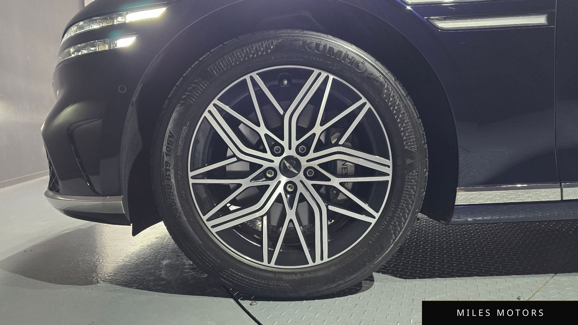 Genesis G90 (RS4) 2023 — миниатюра 5