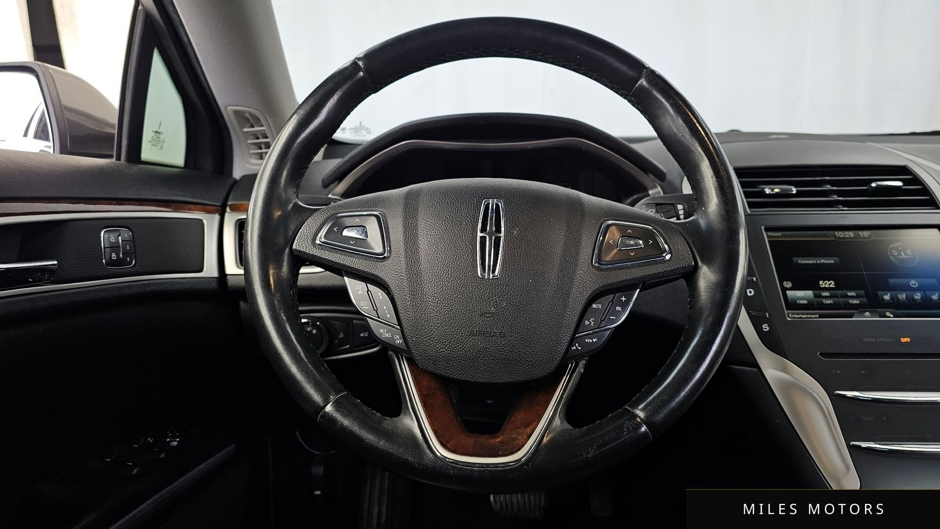 Lincoln MKZ 2016 — миниатюра 13